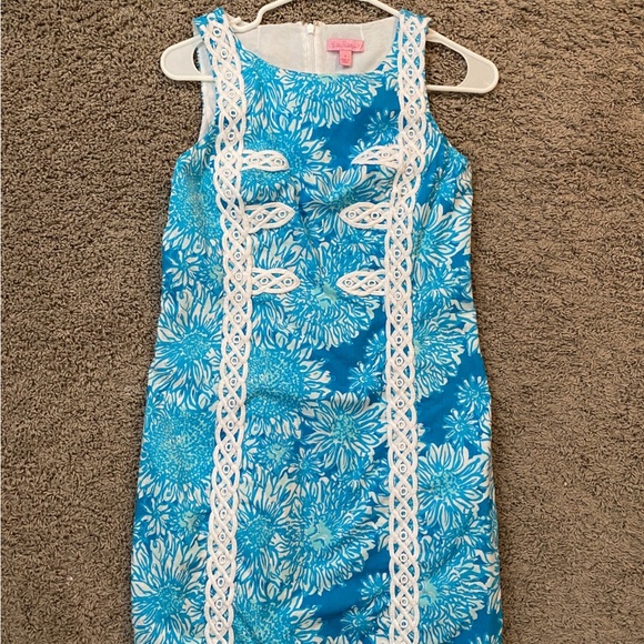 Lily Pulitzer Blue and White Retired Print Size 4 Dress - Picture 5 of 5